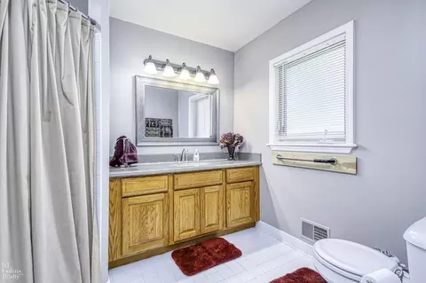 Bath - 48352 Marion, Macomb, MI 48044 photo 1 of 3