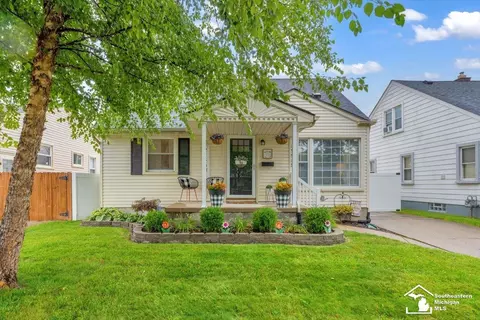 13312 Walnut, Southgate, MI 48195