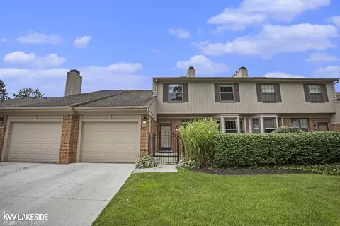 7129 Westchester, West Bloomfield, MI 48322