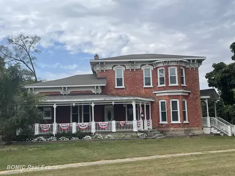 603 W Huron, Vassar, MI 48768