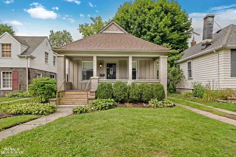 541 Neff, Grosse Pointe, MI 48230