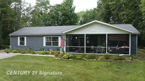 4770 Hill, Beaverton, MI 48612