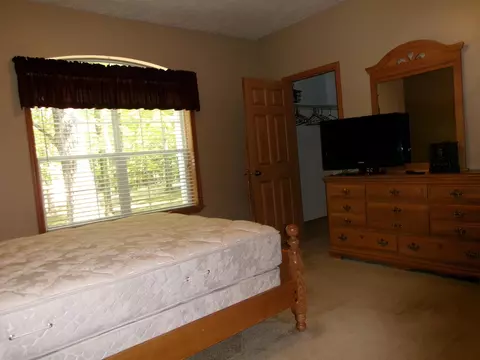 4588 Pine Run, Farwell, MI 48622 photo 8