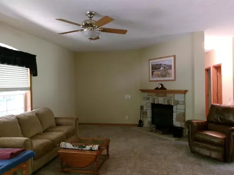 4588 Pine Run, Farwell, MI 48622 photo 4
