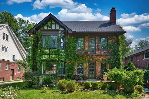 284 Riverside, Detroit, MI 48215