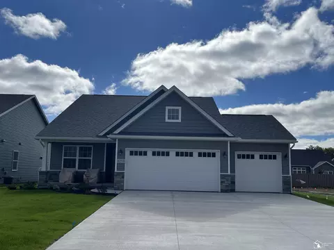 8285 Grande Lk, Temperance, MI 48182