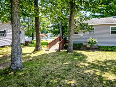 6585 Circle, Harrison, MI 48625 photo 33