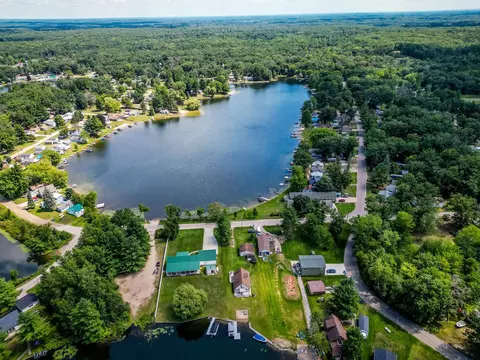6585 Circle, Harrison, MI 48625 photo 37