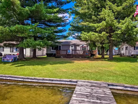 6585 Circle, Harrison, MI 48625 photo 2
