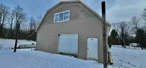 475 E Ashard, Harrison, MI 48625 photo 18