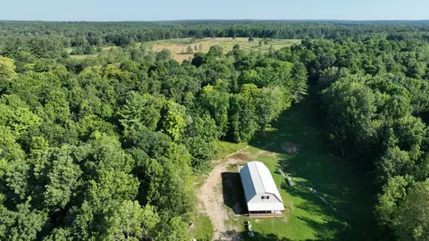 475 E Ashard, Harrison, MI 48625 photo 27
