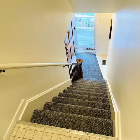 Entry Way - 114 E Wesley, Owosso, MI 48867 photo 5 of 6