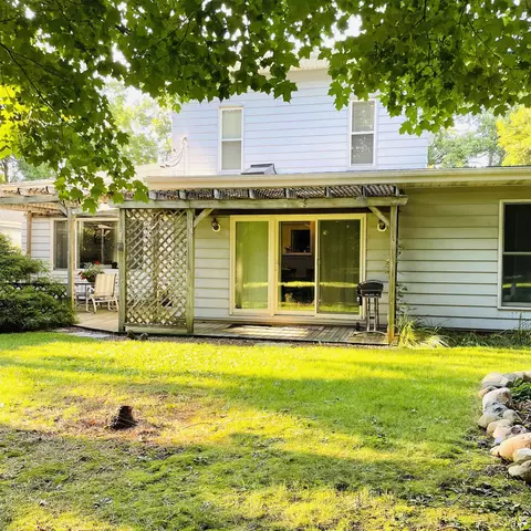 Exterior - 114 E Wesley, Owosso, MI 48867 photo 13 of 14