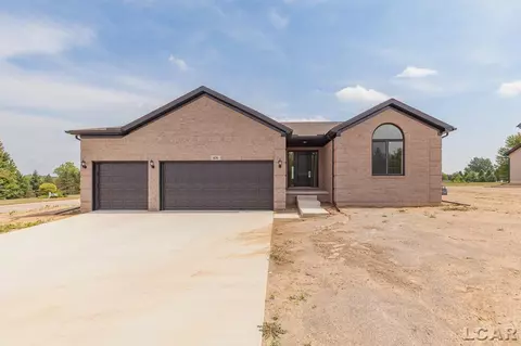 636 Berkshire, Adrian, MI 49221