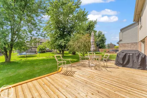 Exterior - 24072 Pointe, Macomb, MI 48042 photo 6 of 6