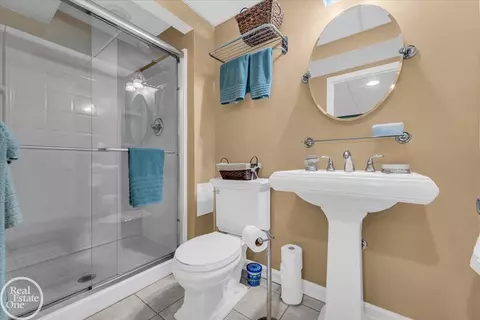 Bath - 24072 Pointe, Macomb, MI 48042 photo 4 of 4
