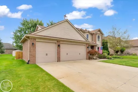 Other - 24072 Pointe, Macomb, MI 48042 photo 1 of 12