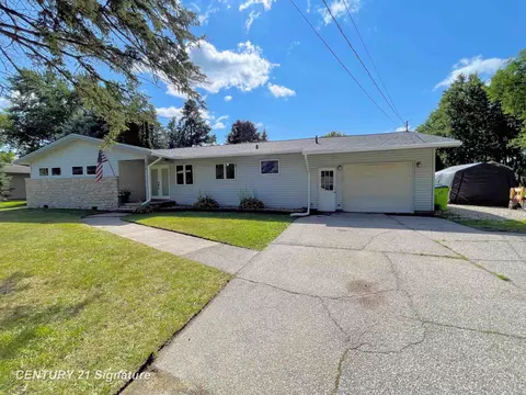 876 S Clarence, Midland, MI 48640