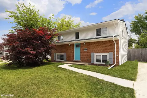 43478 Gainsley, Sterling Heights, MI 48313