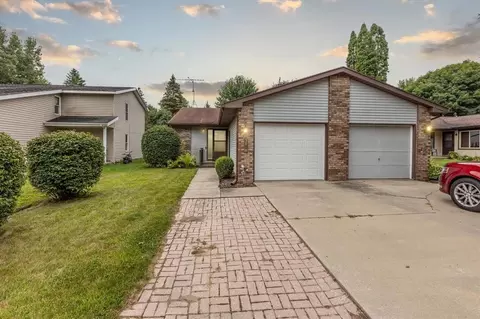 3818 Gettysburg, Midland, MI 48642