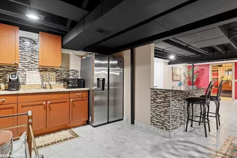 Kitchen - 50461 Nagy, Macomb, MI 48044 photo 6 of 6