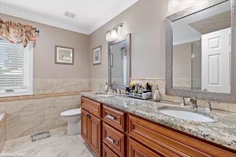 Bath - 50461 Nagy, Macomb, MI 48044 photo 1 of 6