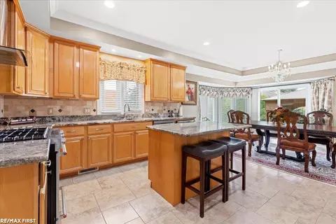 Kitchen - 50461 Nagy, Macomb, MI 48044 photo 1 of 6