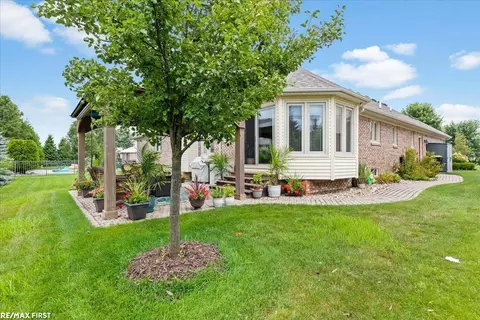 Exterior - 50461 Nagy, Macomb, MI 48044 photo 5 of 9