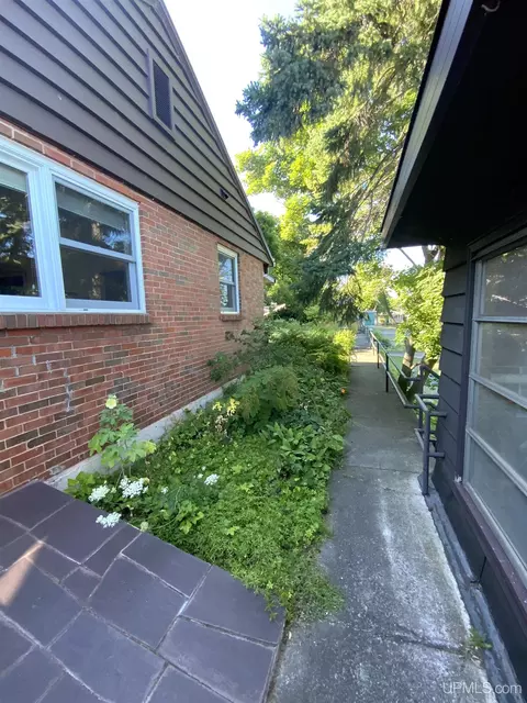515 E Rdg, Marquette, MI 49855 photo 53
