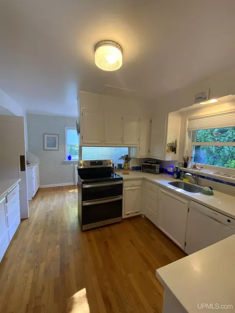 515 E Rdg, Marquette, MI 49855 photo 8