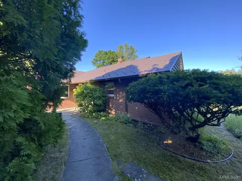 515 E Rdg, Marquette, MI 49855 photo 64