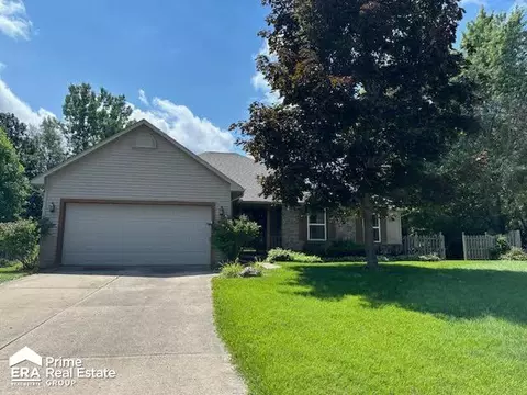 11550 Shell Bark Ln, Grand Blanc, MI 48439