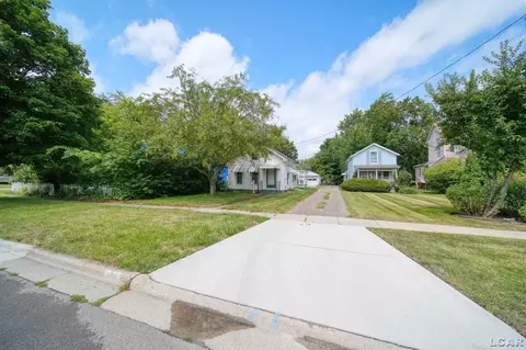 774 Michigan, Adrian, MI 49221