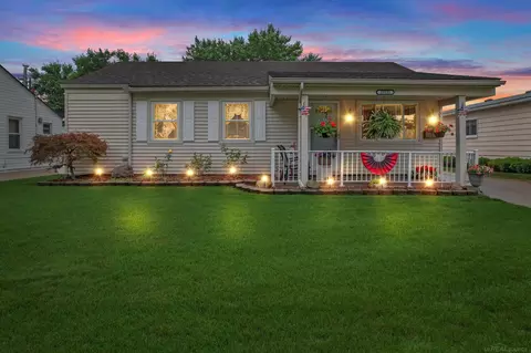 25131 Rosenbusch, Warren, MI 48089