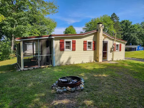 5490 Half Moon, Lake, MI 48632