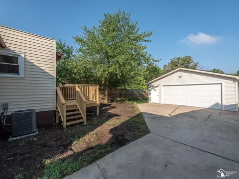 626 Navarre, Monroe, MI 48161 photo 28