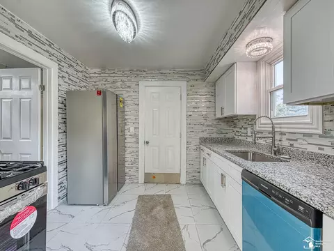 626 Navarre, Monroe, MI 48161 photo 13