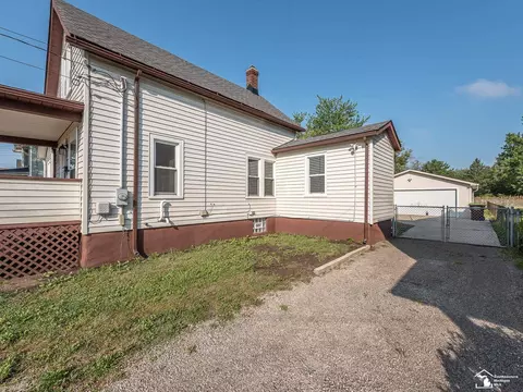 626 Navarre, Monroe, MI 48161 photo 4