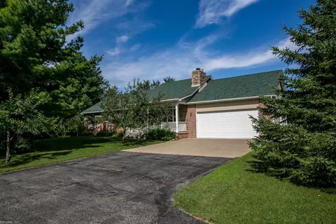 6584 Black Riv, Jeddo, MI 48032