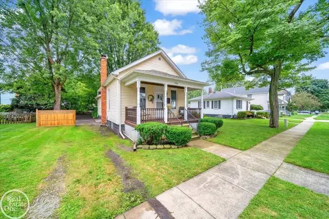Exterior - 534 N 5th, Saint Clair, MI 48079 photo 3 of 5