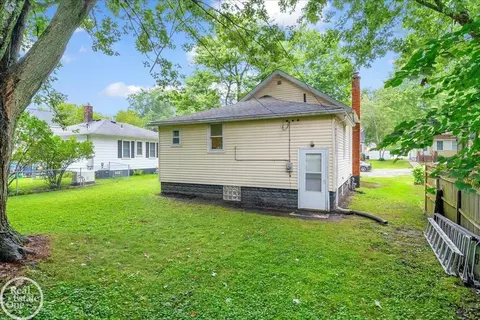 Exterior - 534 N 5th, Saint Clair, MI 48079 photo 4 of 5