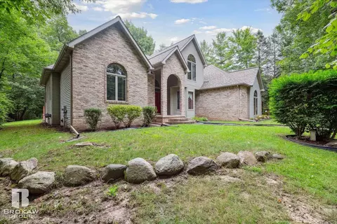 Other - 2177 S State, Davison, MI 48423 photo 2 of 17