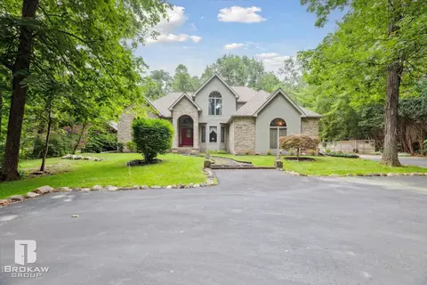Exterior - 2177 S State, Davison, MI 48423 photo 2 of 12