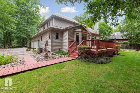 Exterior - 2177 S State, Davison, MI 48423 photo 7 of 12
