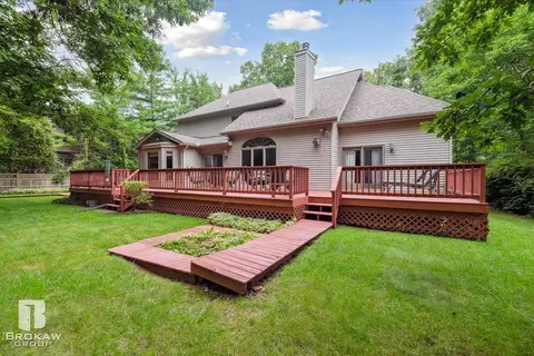 Exterior - 2177 S State, Davison, MI 48423 photo 6 of 12
