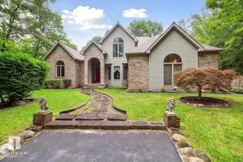 Exterior - 2177 S State, Davison, MI 48423 photo 4 of 12