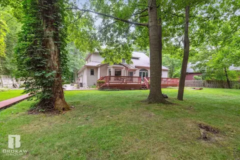 Exterior - 2177 S State, Davison, MI 48423 photo 10 of 12