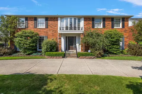 Exterior - 656 Canterbury, Grosse Pointe Woods, MI 48236 photo 2 of 11
