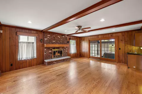 Living - 656 Canterbury, Grosse Pointe Woods, MI 48236 photo 5 of 6
