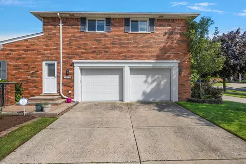 Exterior - 656 Canterbury, Grosse Pointe Woods, MI 48236 photo 11 of 11